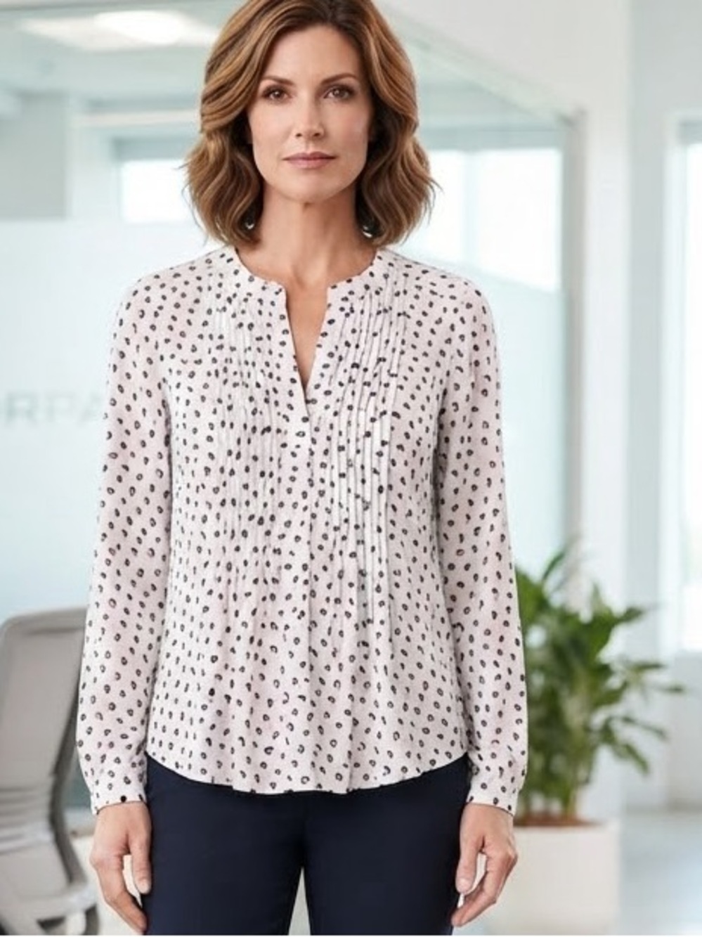 Ann Taylor XXS White Black Pink Patterned Pleated Blouse Lightweight